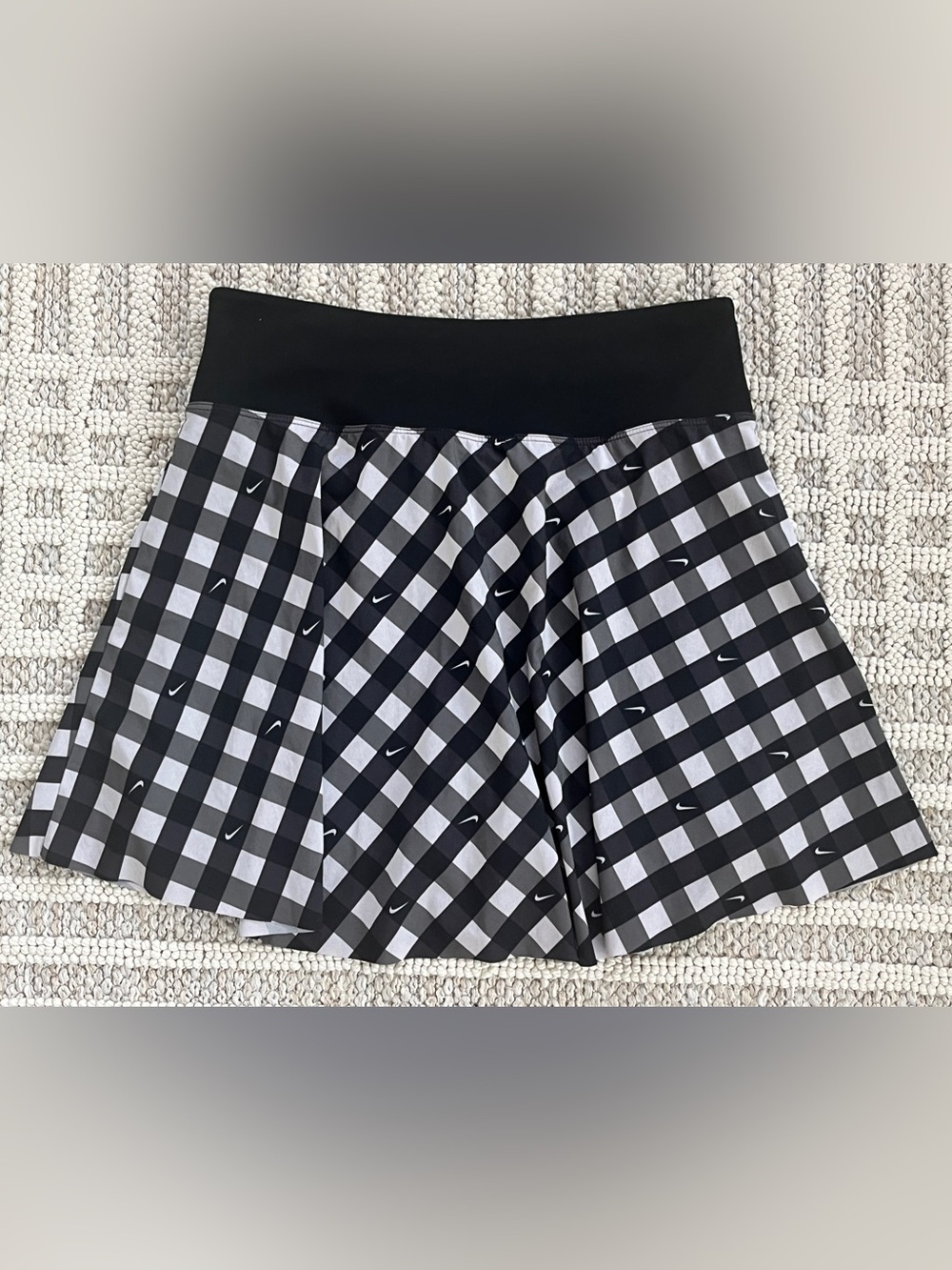Nike Black and White Checkered Women's Skort Dri fit medium - Picture 8 of 9